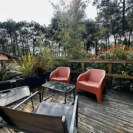 펜션 Uhaina, Maison Proche Golf Et 몰리엣젯마