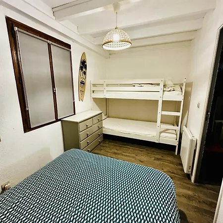 Semesterbostad Uhaina, Maison Proche Golf Et *