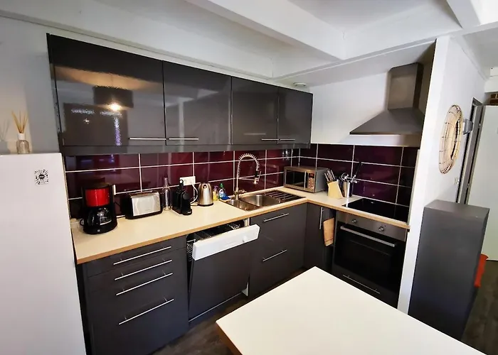 Uhaina, Maison Proche Golf Et * 몰리엣젯마