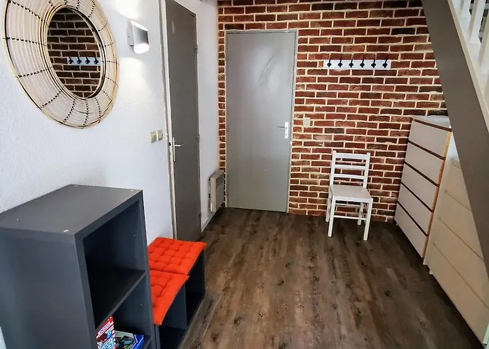 펜션 Uhaina, Maison Proche Golf Et 몰리엣젯마