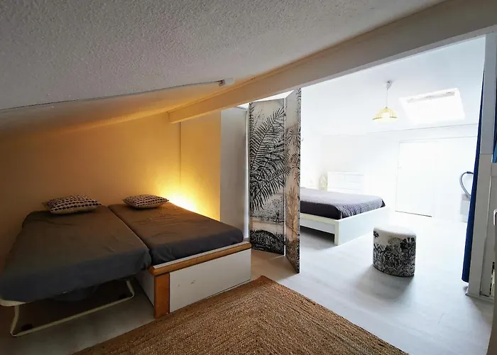 Uhaina, Maison Proche Golf Et 몰리엣젯마